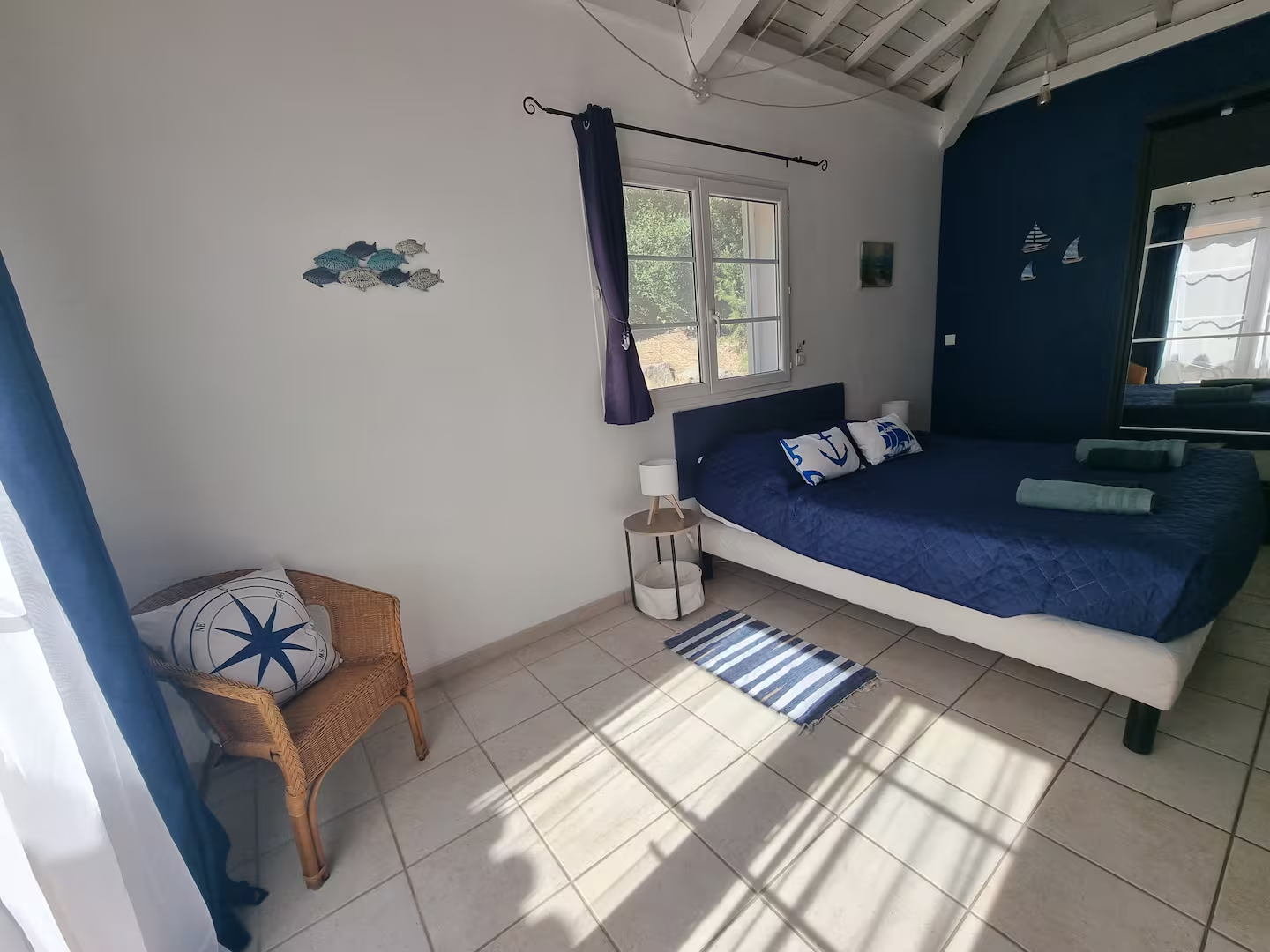 Chambre 1 – RDC vue 2